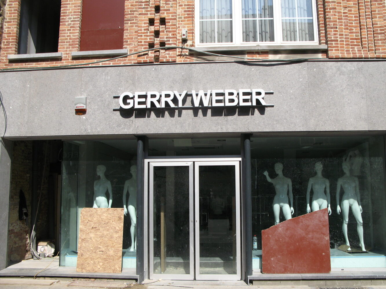 Gerry Weber закрывает магазины в Германии