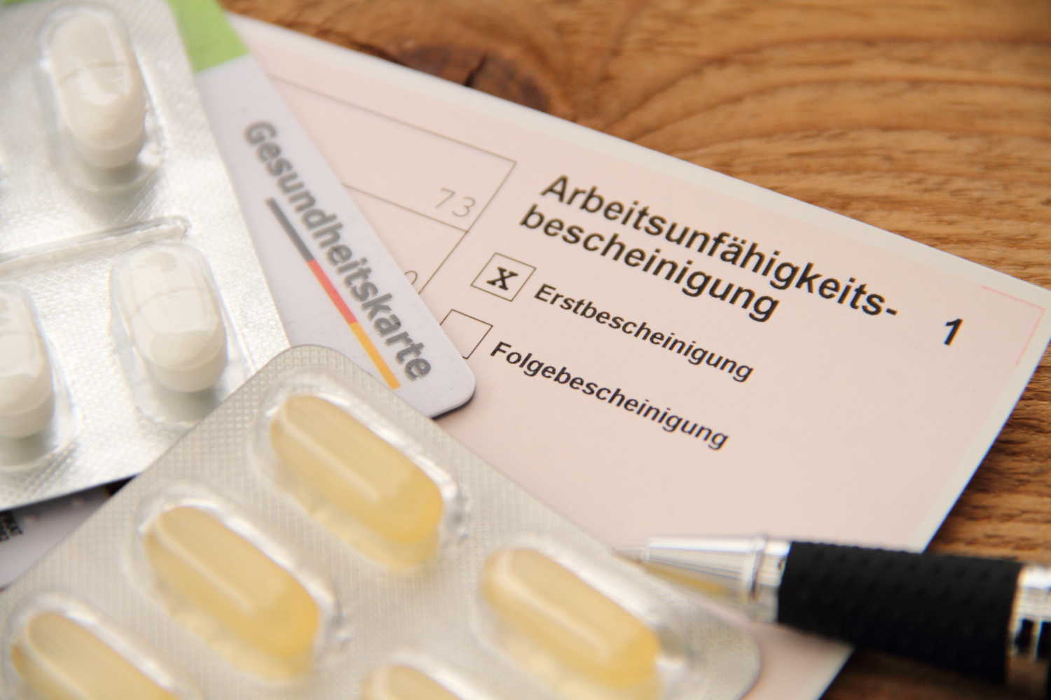 Три дня без справки: больничные кассы предлагают изменить правила 