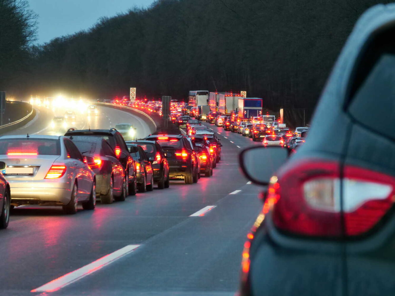 От Земли до Луны и обратно: Германия пережила рекордные пробки