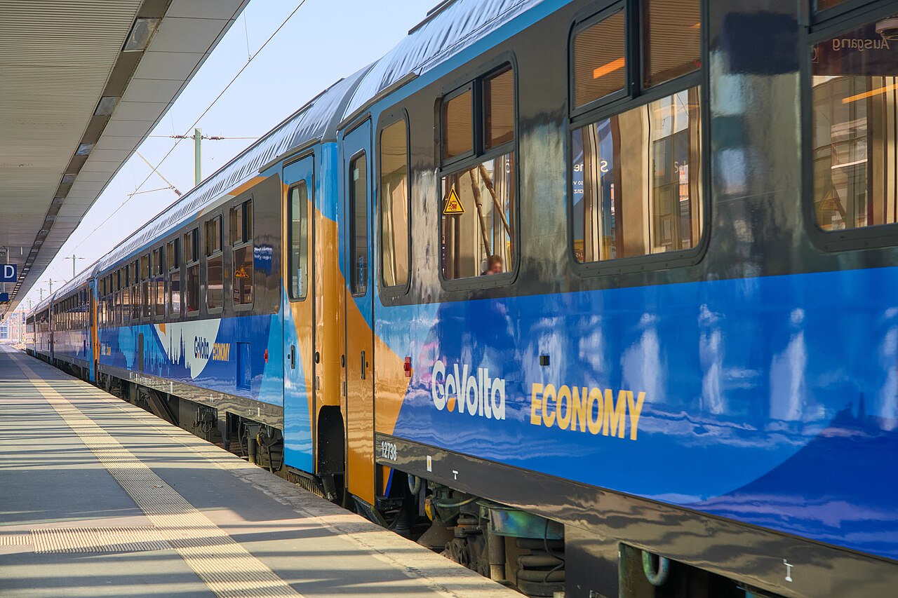 В Амстердам за €10: GoVolta запустила поезда между Германией и Нидерландами 